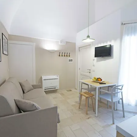 Kees Apulian Monopoli